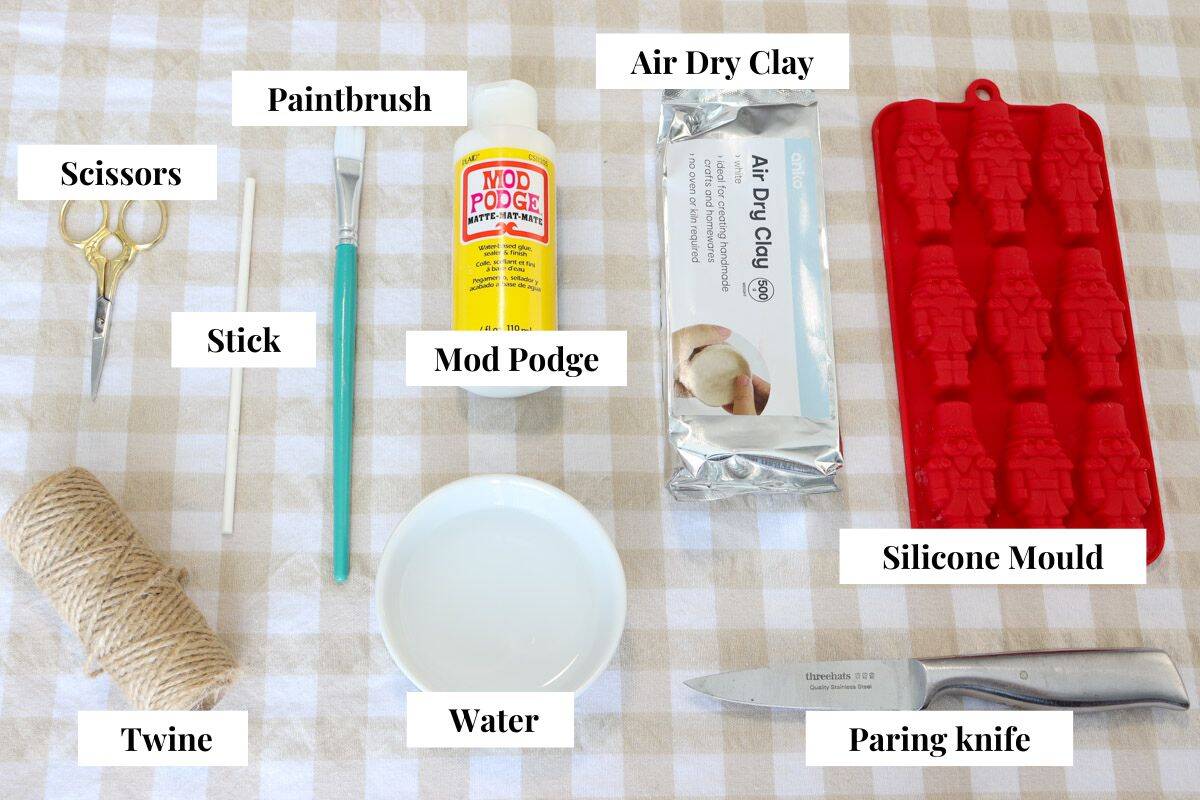 A graphic shows the materials needed to make the project with text labels